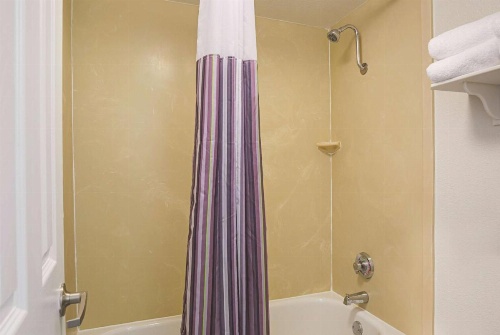 Wingate by Wyndham Galveston East Beach image 17
