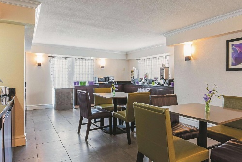 Wingate by Wyndham Galveston East Beach image 3